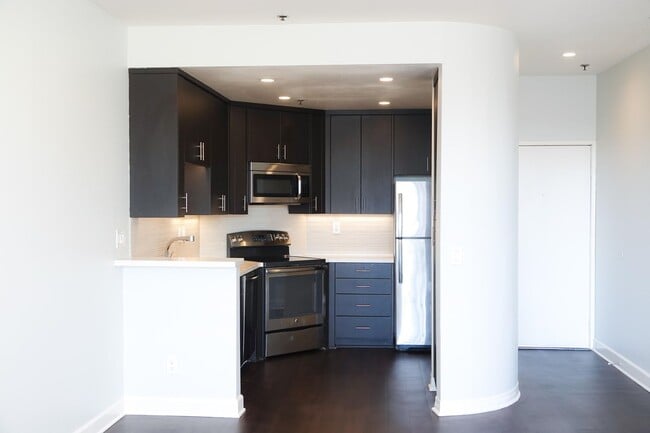 Photo - 1st &amp; Penn Apts - 1penn