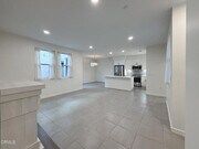 Photo - 1568 E Thompson Blvd