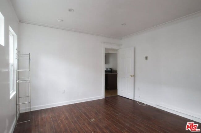 Photo - 1056 W 42nd Pl