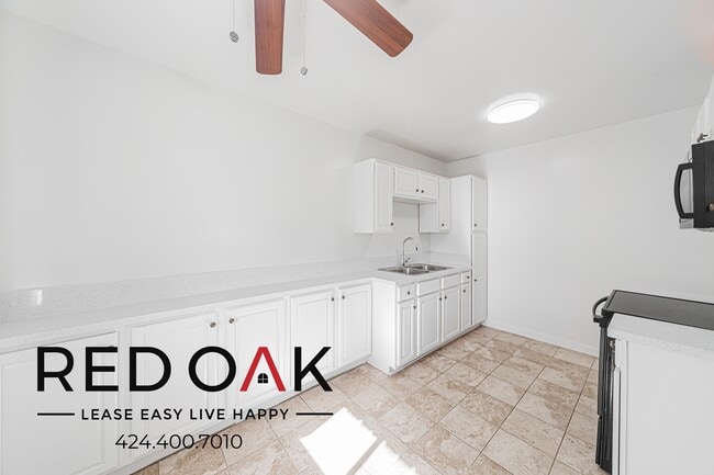 Photo - 8720 Owensmouth Ave Unit 9