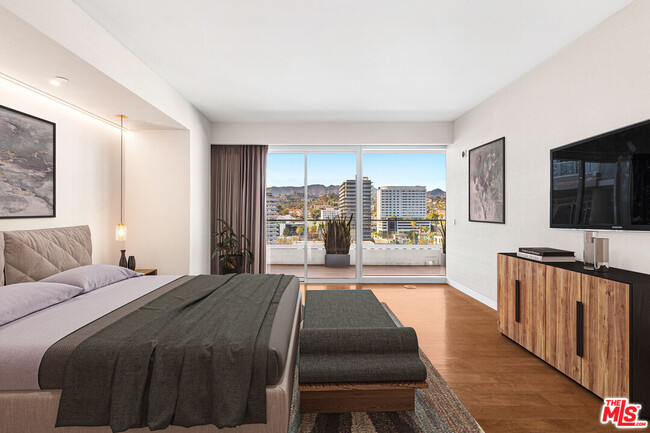 Photo - 6250 Hollywood Blvd Unit 14D
