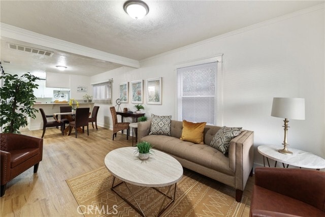 Photo - 1146 N Loma Vista Dr