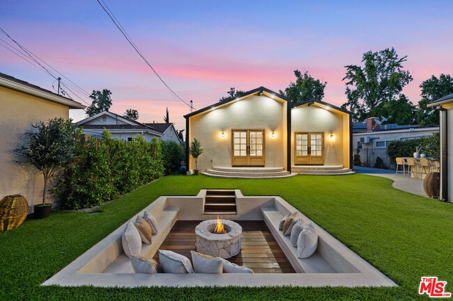 Photo - 14742 Weddington St