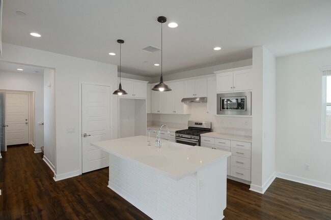 Photo - 10526 San Bruno St