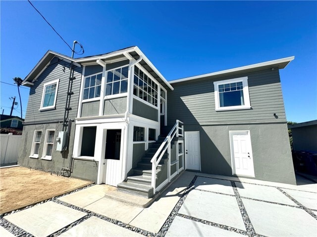 Photo - 450 W 38th St Townhome