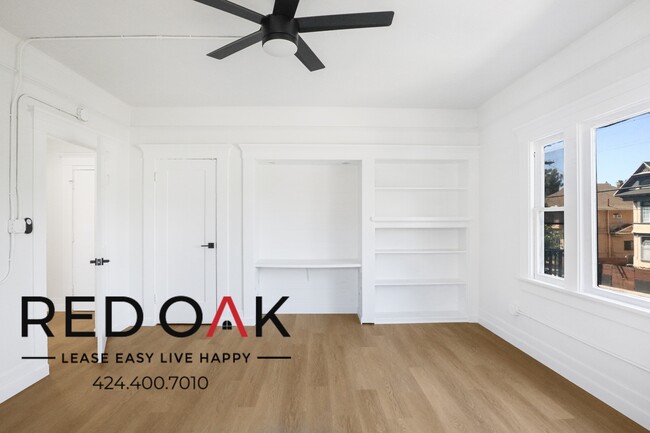 Photo - 1026 W 22nd St Unit 12