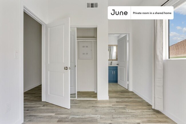 Photo - Room in Shared 5 bed/7 bath home Unit D