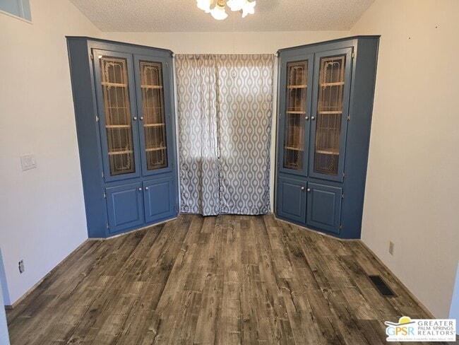 Photo - 15300 Palm Dr