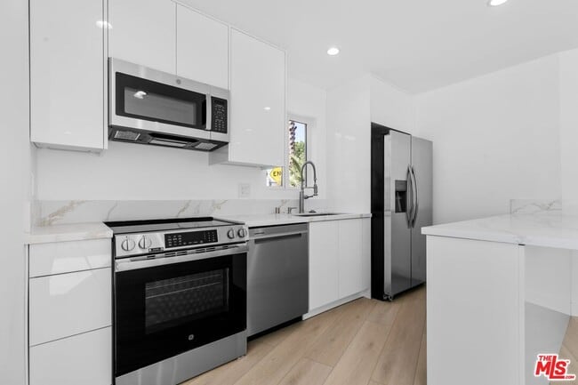 Building Photo - 10939 Christine Way Rental