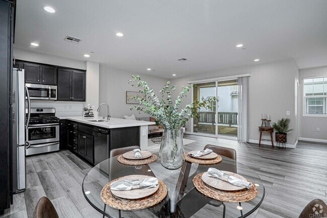 Building Photo - 1585 San Alfonso Rental