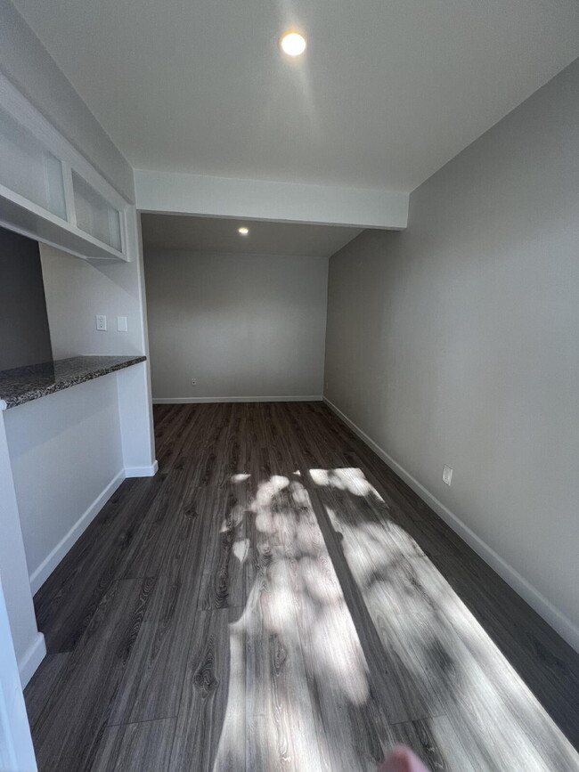 Photo - Available July 1st, Charming 1-Bedroom Oasis on Highland Drive, Oxnard - Silver Stand