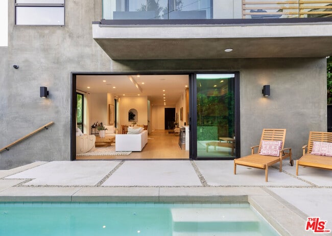 Photo - 9064 Harland Ave