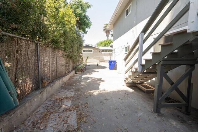 Photo - 4646-48 Louisiana St Unit 4648 Louisiana Street