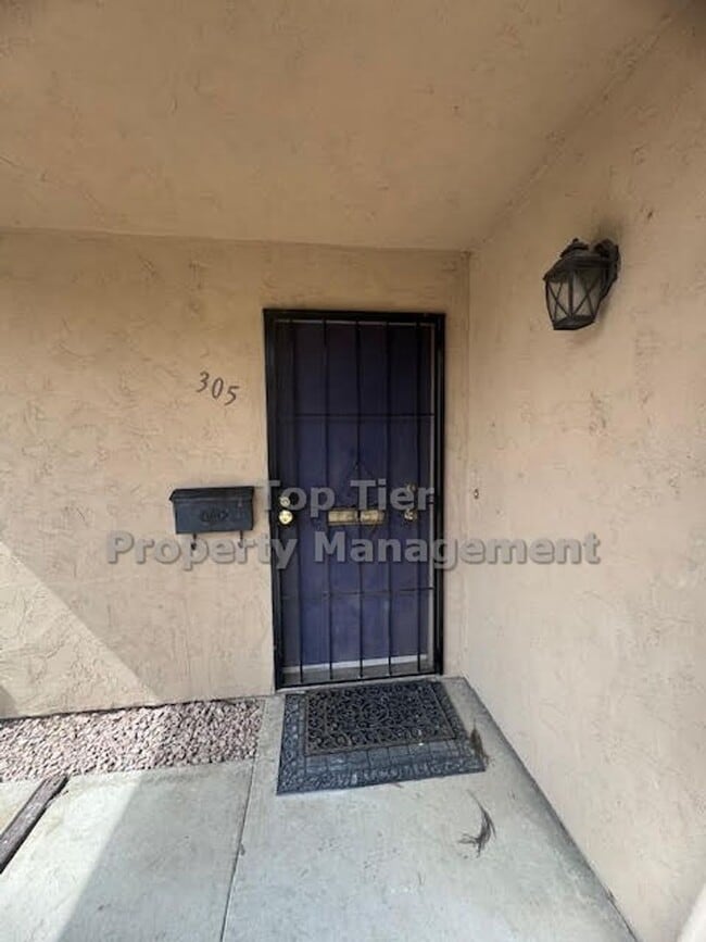 Photo - Rare Lower Unit with Stunning Views & In-Unit Laundry