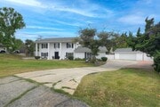 Photo - Coastal Living at Its Finest in Leucadia House