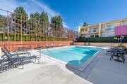 Photo - 5435 Yarmouth Ave Townhome
