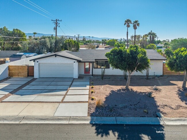 Building Photo - 2600 N Chuperosa Rd