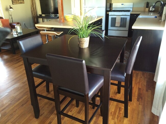 Dining area (currently unfurnished) - 1219 17th St Unit Upper
