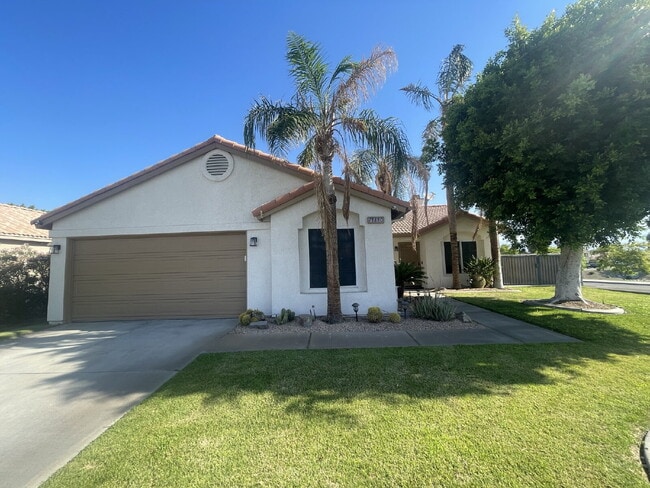 Building Photo - 3-Bedroom Home, Large Back
La Quinta, Long-term (1 Year) Rental