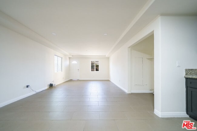 Photo - 10952 1/2 Wilmington Ave