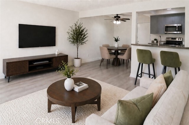 Photo - 260 E Beverly Blvd