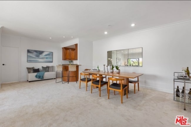 Photo - 612 S Barrington Ave Unit 416