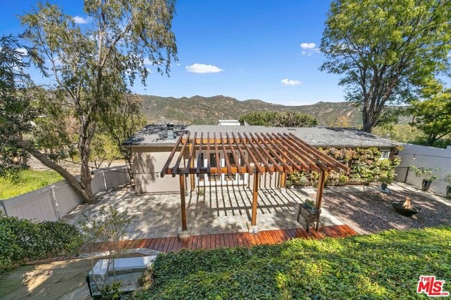 Photo - 26322 Fairside Rd