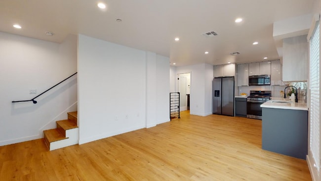 Photo - 1309 N Harvard Blvd