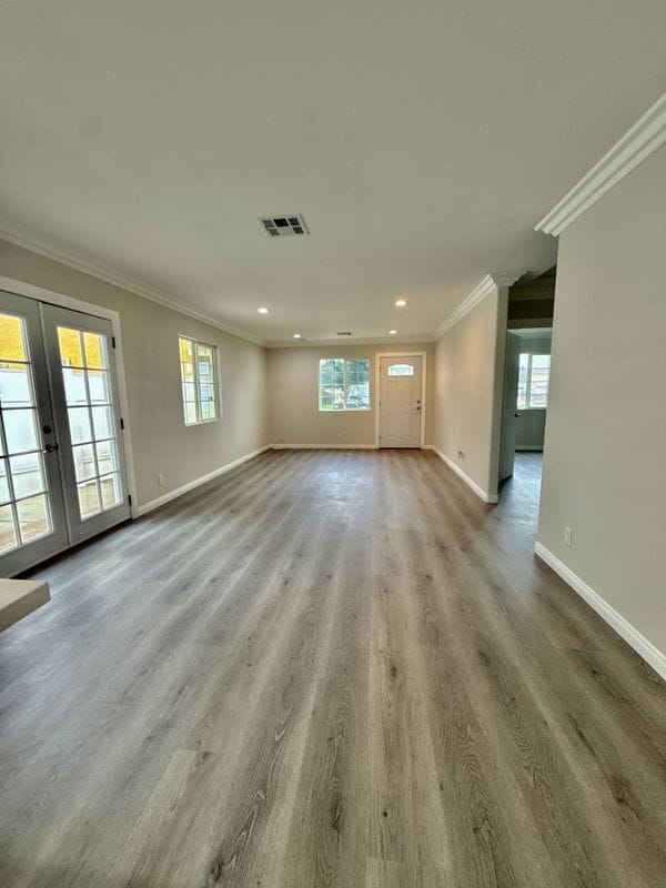 Photo - 10501 Angell St