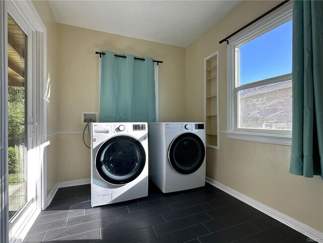 Photo - 2026 Pepper Dr