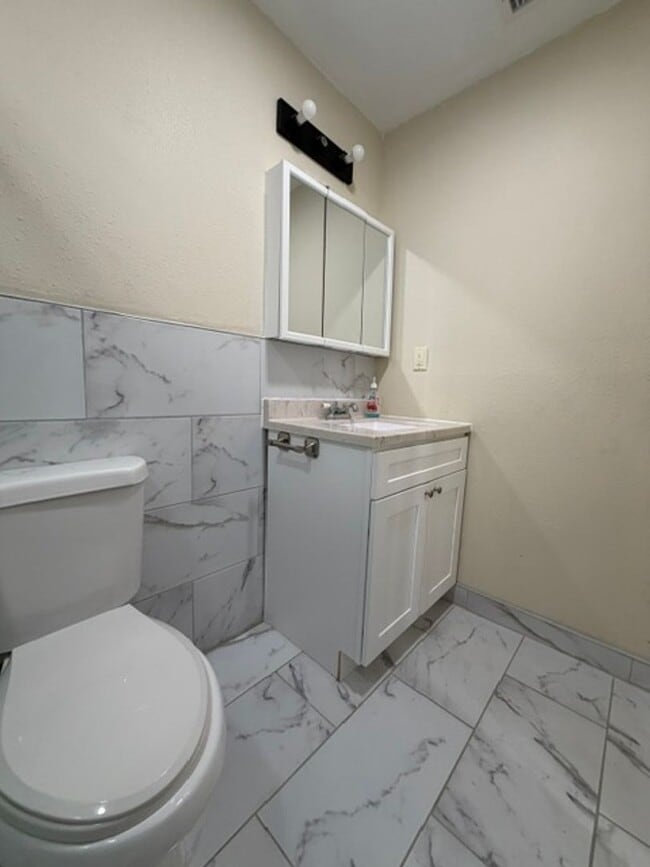 Photo - 1234 E Esther St Unit 1234
