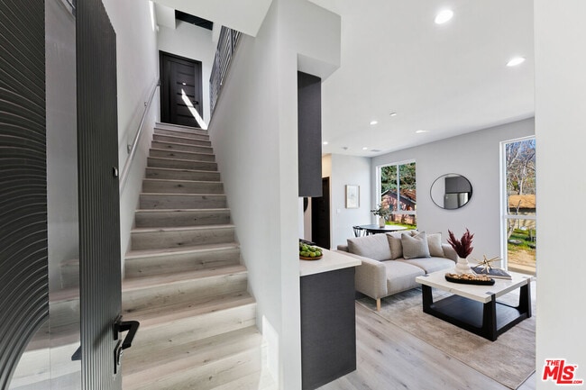 Photo - 15106 Roxford St Unit 13621