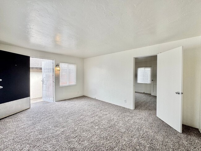 Photo - 5948-5950 John Ave. Unit 5948