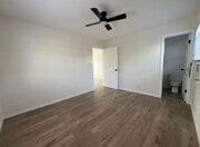Photo - 731 W Vernon Dr Unit 1/2