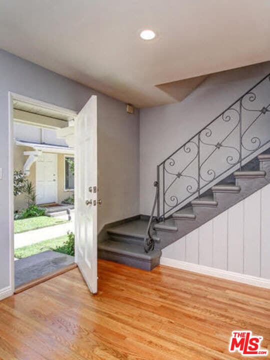 Photo - 321 Cameron Pl