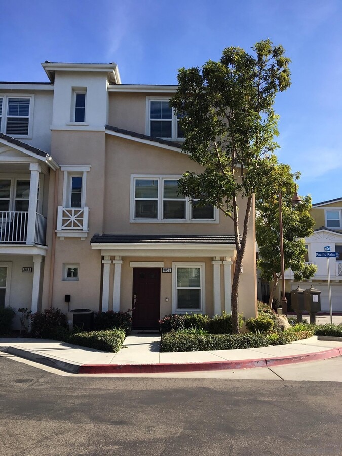 Photo - 2978 Beachwood Blf Wy Townhome