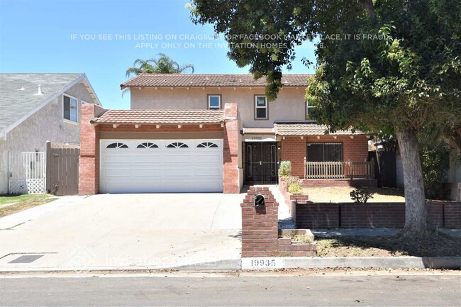 Photo - 19935 Lanark St House