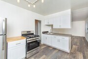 Photo - Refreshed 2 Bed/1 Bath Single Family Home ... Unit 725