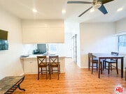 Photo - 1413 Paloma St