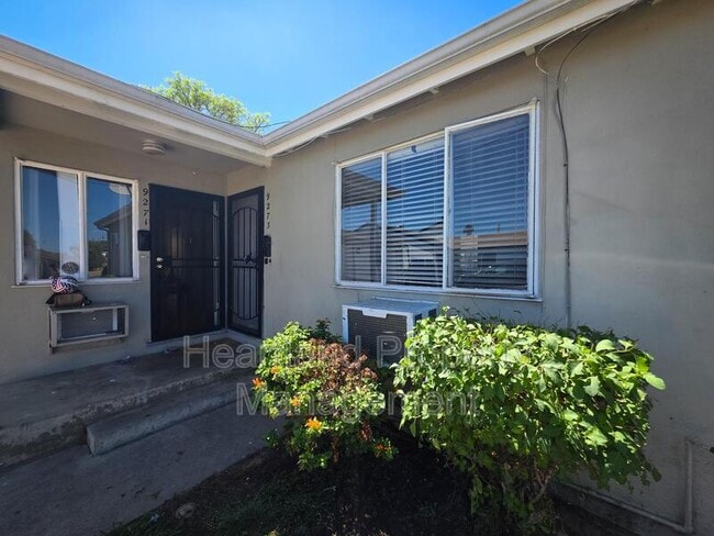Building Photo - 9273 Earl St