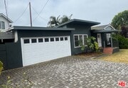 Photo - 620 25th St House