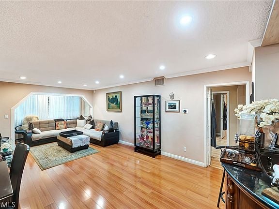 Photo - 1734 N Fuller Ave Unit 13