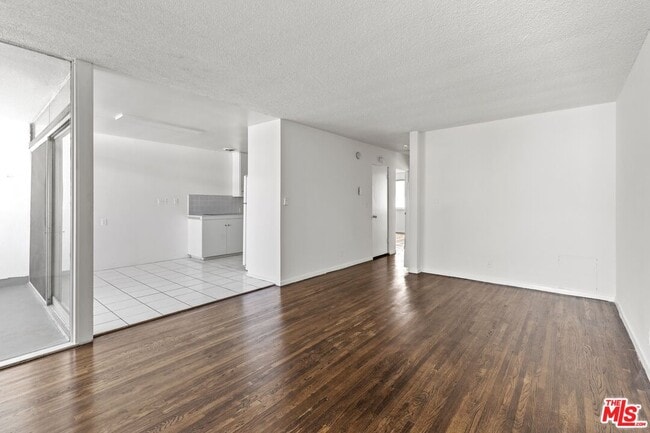 Photo - 1233 Barry Ave Condo Unit 201