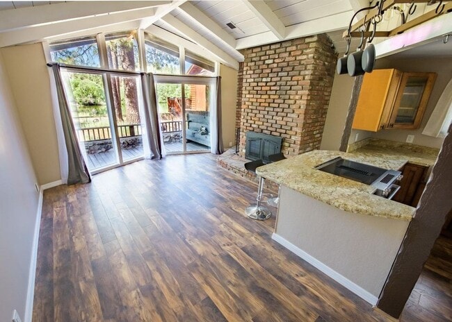 Photo - 1097 Club View Dr Unit C