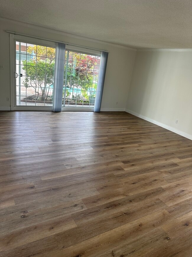 Photo - 7819 Talbert St