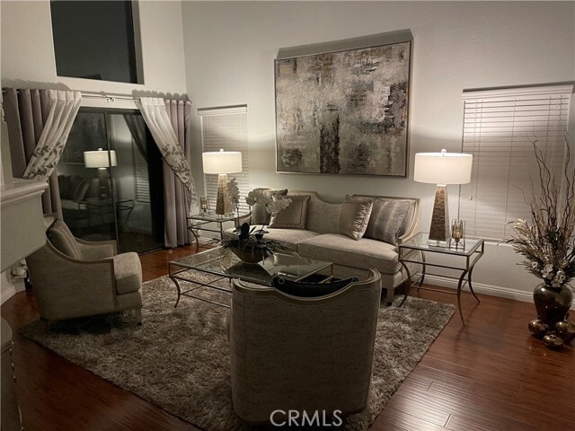 Photo - 6158 Sevenoaks St