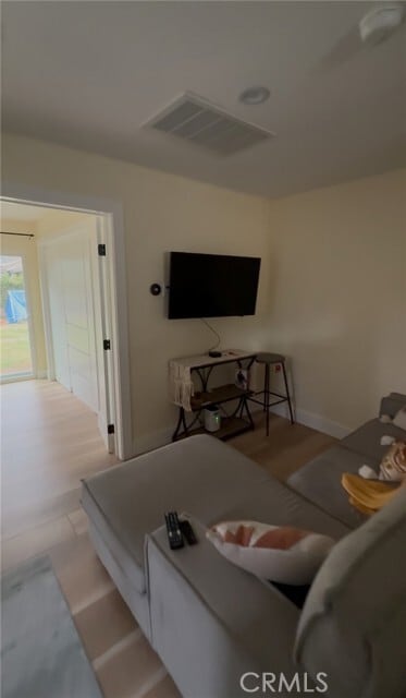 Photo - 18727 Bassett St