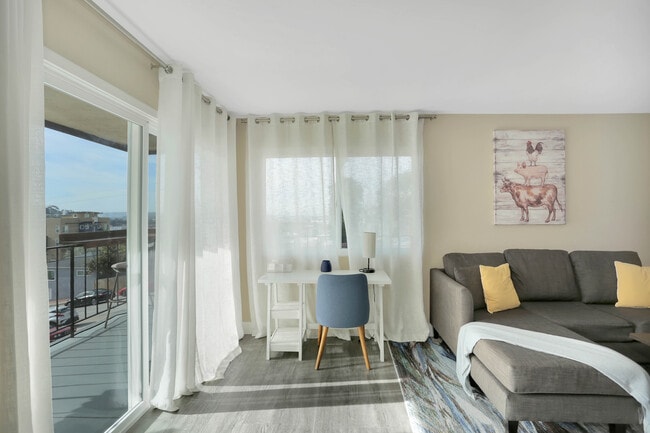 Photo - 5915 Lauretta St Unit 2