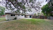 Photo - Spacious 4 Bedroom/2 Bathroom home plus Of...