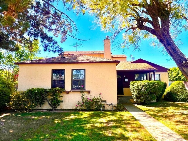 Photo - 6637 Balcom Ave House